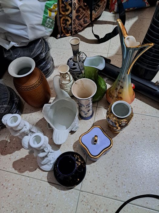 Pratos antigos. Diversas antiguidades.