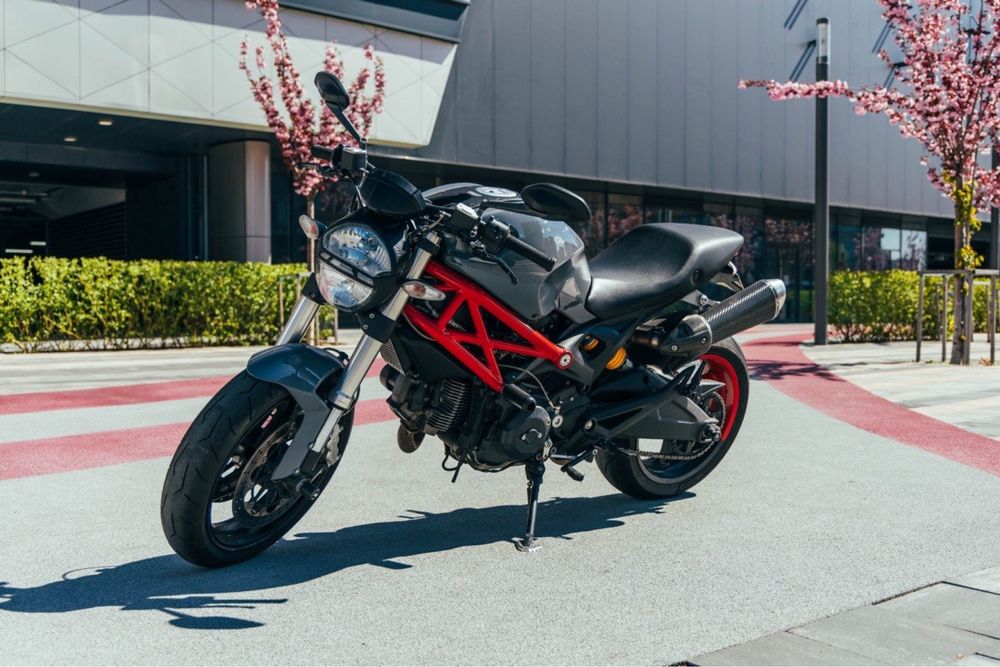 Ducati Monster 700 кубов 5800$