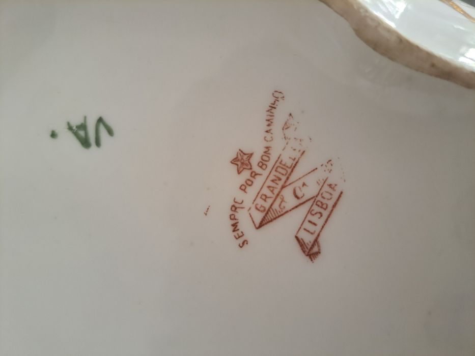 Terrina centenária vista alegre