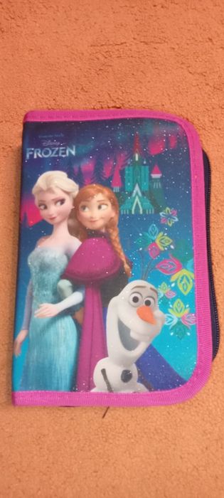 Piórnik dla dziewczynki Kraina Lodu