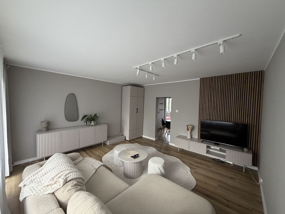 3 pokoje, 58 m² | po remoncie | z wyposażeniem | centrum