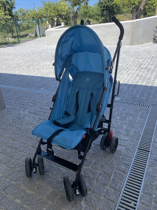 Carrinho de passeio azul  - Como novo