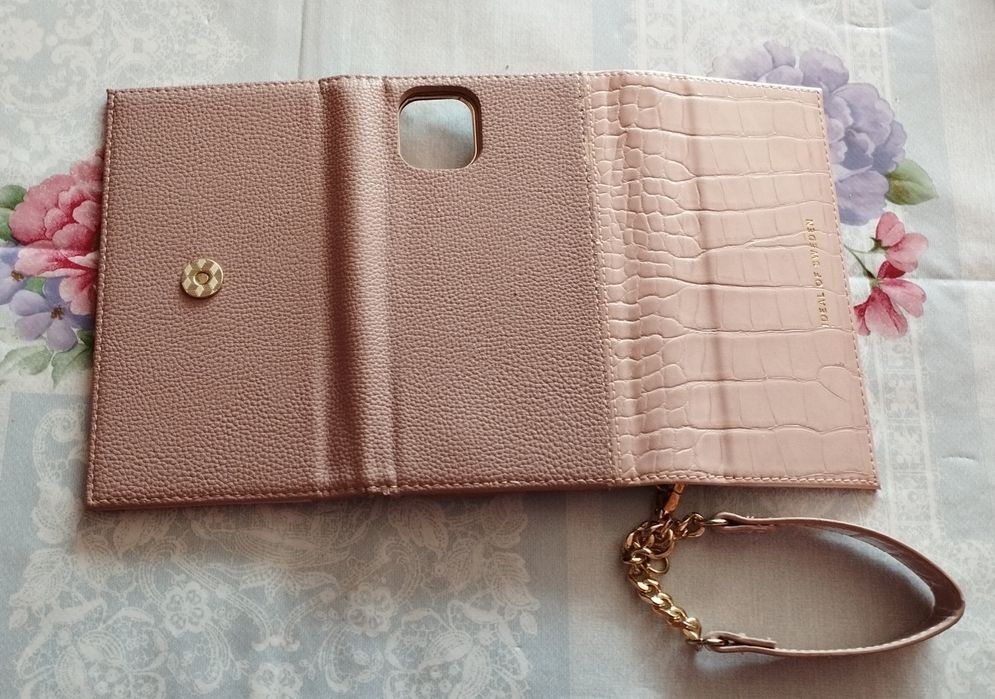 Etui na telefon pudrowy róż