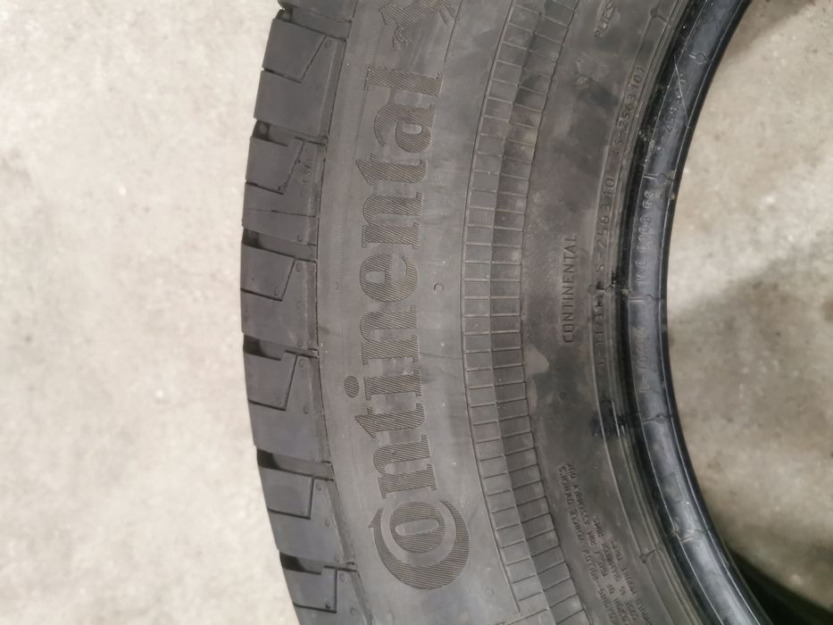 Para opon 215/75R16C 116/114R Continental VanContact Eco