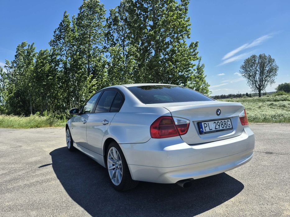 BMW serii 3 E90 Sedan