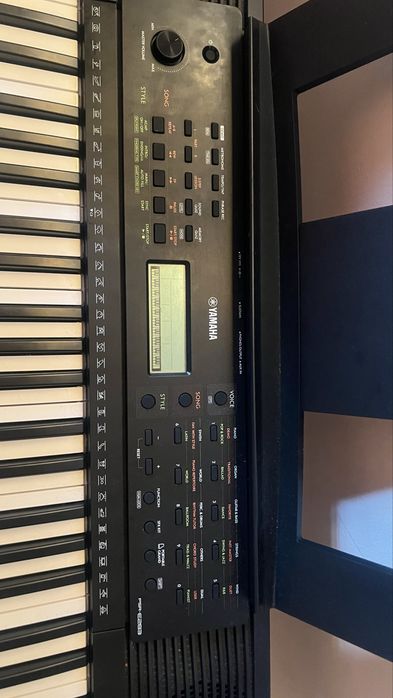Teclado YAMAHA PSR-E283