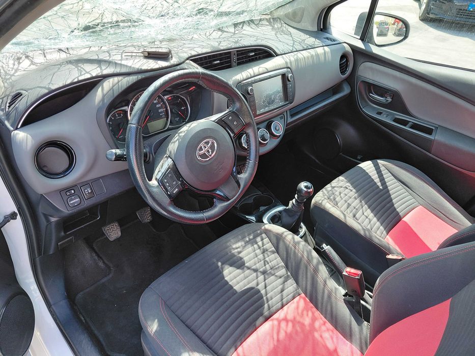 Toyota Yaris 1.4D, 2015 Nacional 104000km