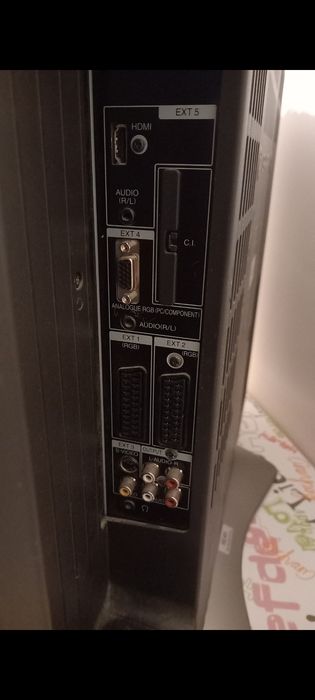 Telewizor 32  sharp