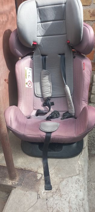 Продам автокрісло Carello Quantum