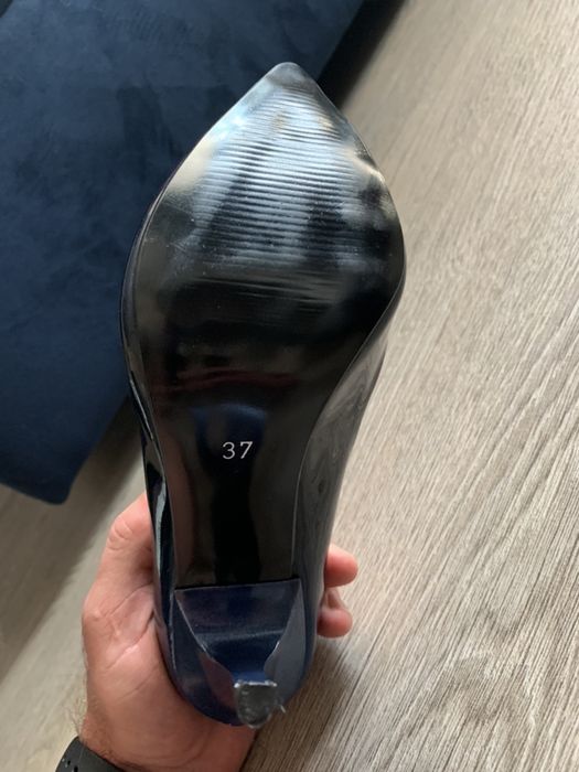 Кожаные туфли 37 размер