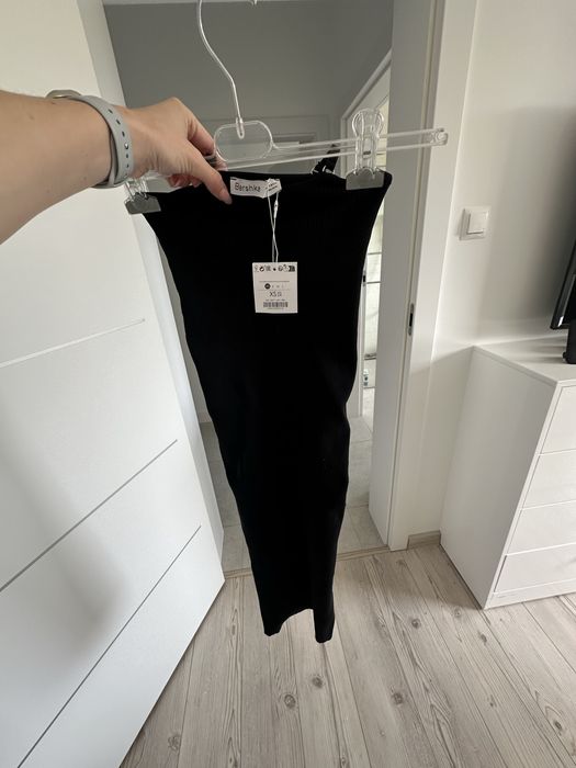 Spódnica midi maxi czarna prążkowana rozciągliwy materiał Bershka nowa