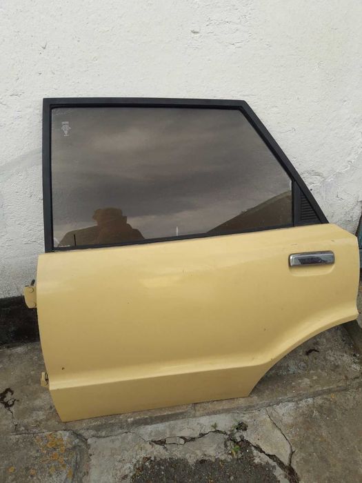 Задні двері.Ford Taunus 1976.