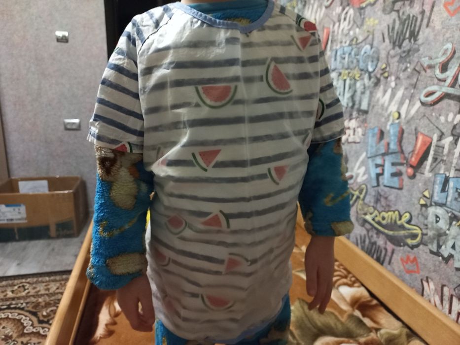 Продам класнючий слюнявчик