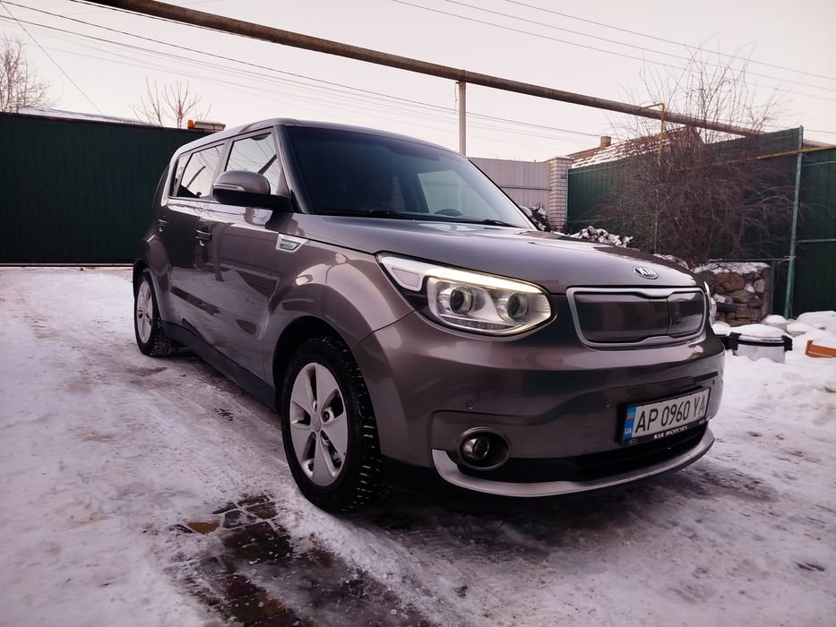 KIA SOULe automatic 2015