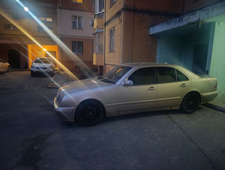 Продам Мерседес w210 рест