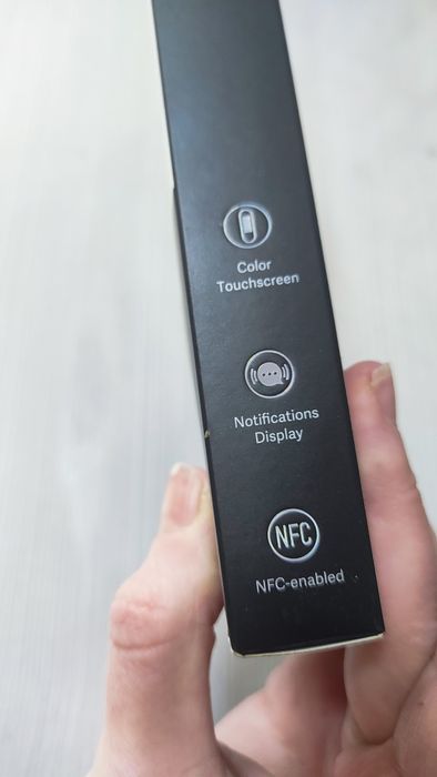Продам фітнес браслет Xiaomi Mi Smart Band 4 NFC