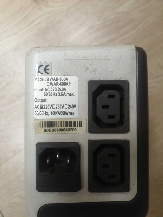 ДБЖ-інвертор (ИБП) Powercom BNT-600A та WAR-600A