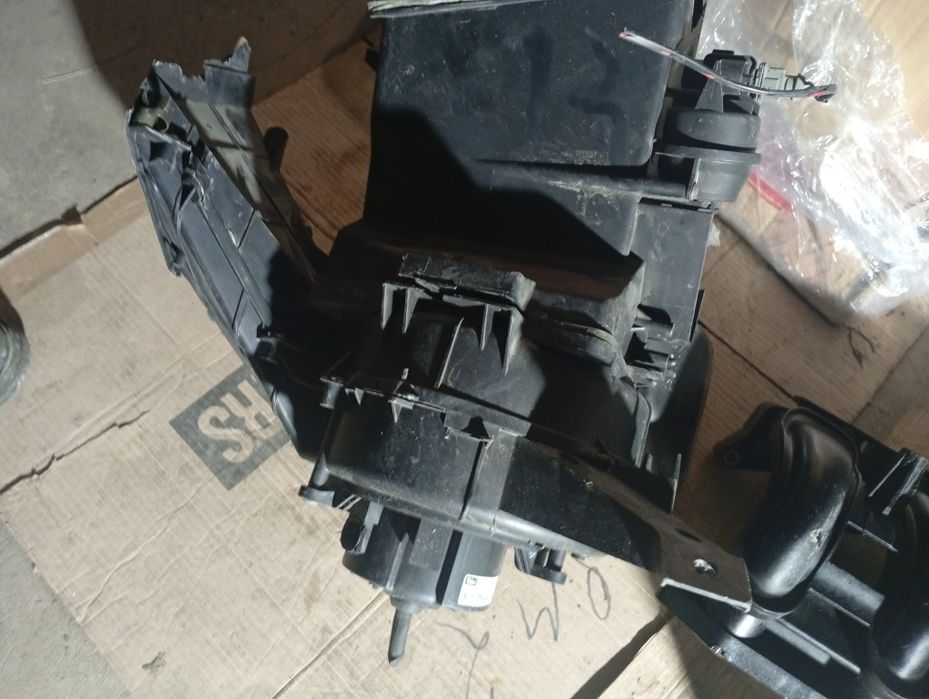 Запчастини для спрінтера