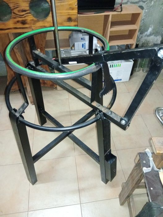 Máquina para desmontar pneus