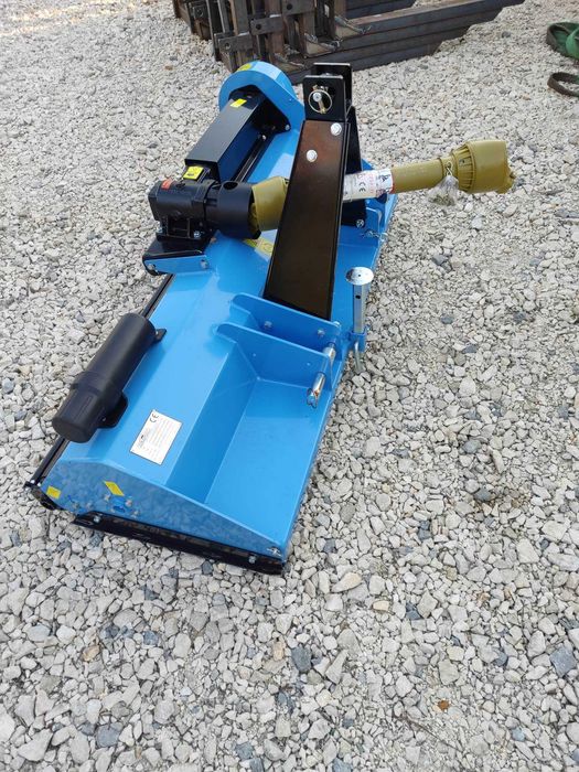 Nowa kosiarka bijakowa do nieużytków i trawy 125 cm  Agrostar
