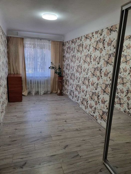 Продам 2к Красный Камень Коммунар ремонт