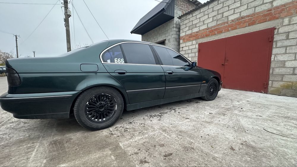 Бмв е39 автомат, чистый бензин