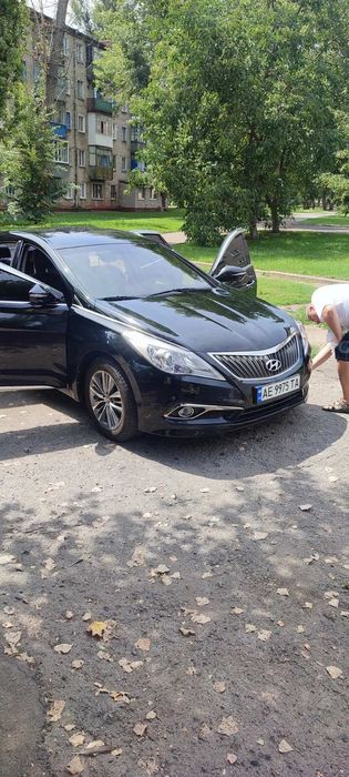 Продам Хундай Грандеур 2015г.вып.