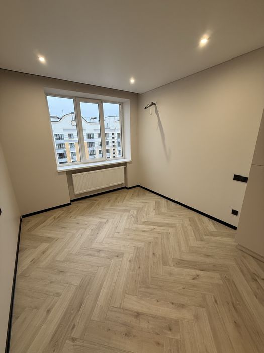 Велика однокімнатна квартира в центрі міста!Дизайнерський ремонт!