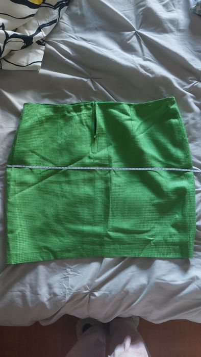 Saia verde à medida