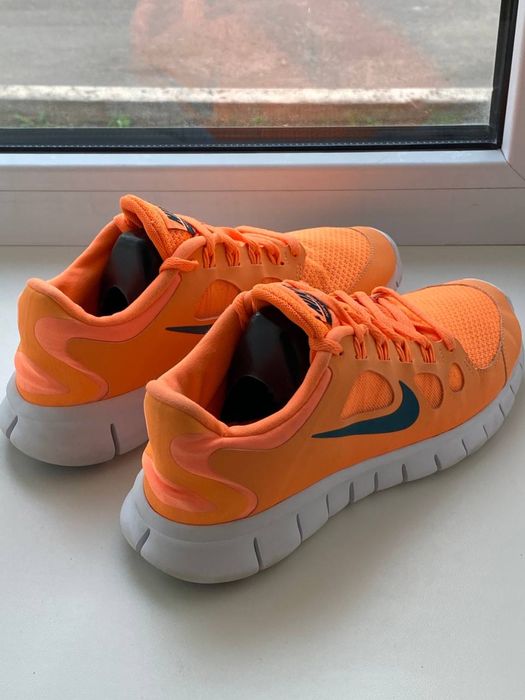 Кросівки Nike Free Run 5.0 Розмір: 38.5 (устілка 24 см)