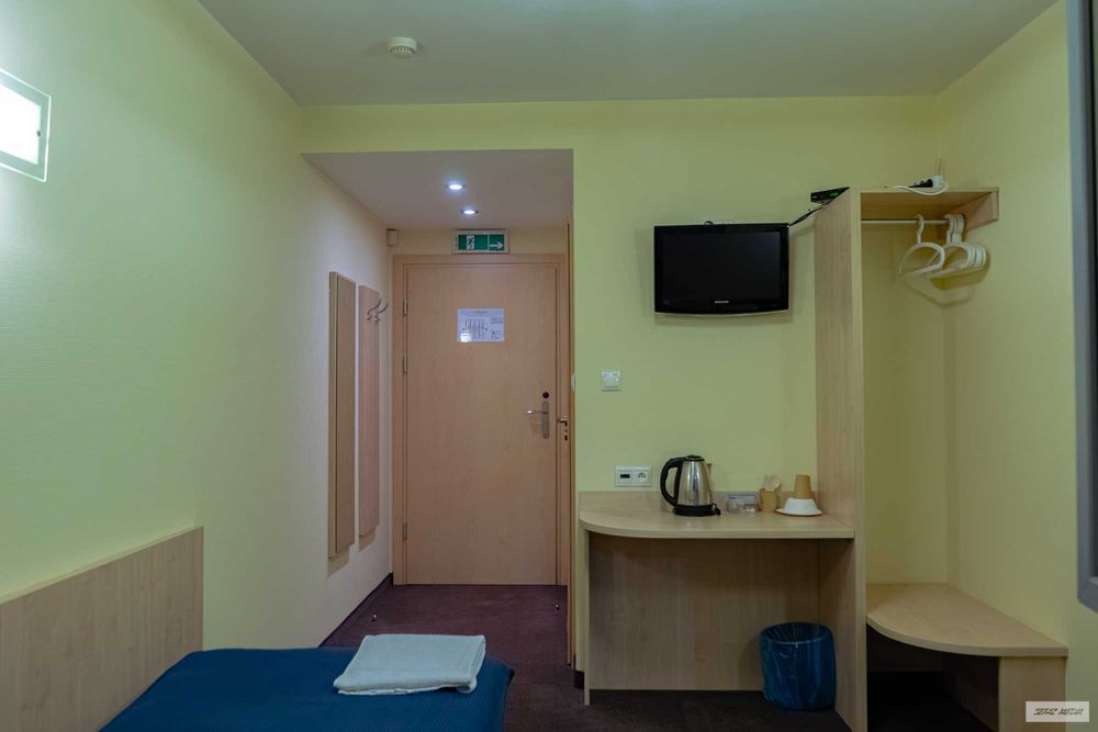 Hotel A4 Przy Autostradzie A4 Kwatery Pokoje noclegi dla firm 24/7