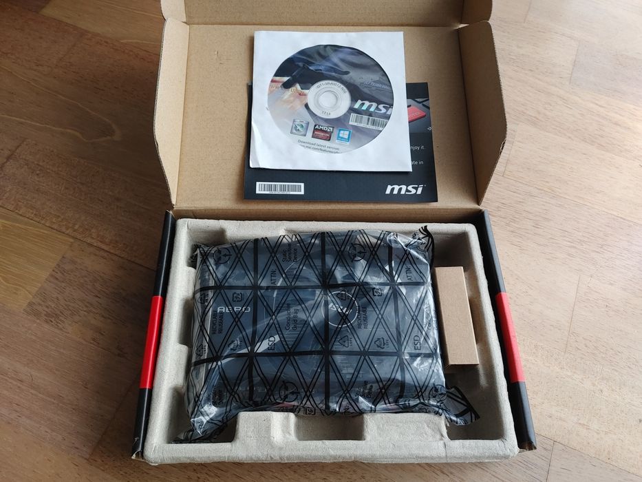 Karta graficzna MSI Radeon RX 560 Aero ITX  4GB