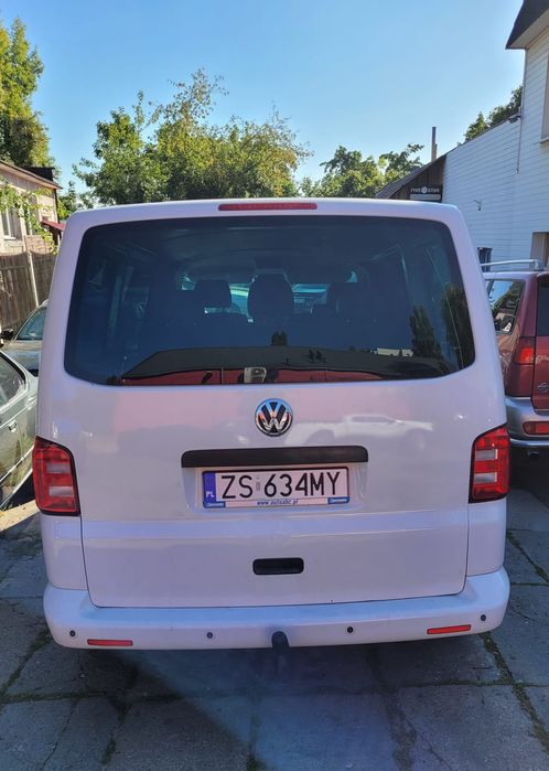 Volkswagen T5 2011r  140km