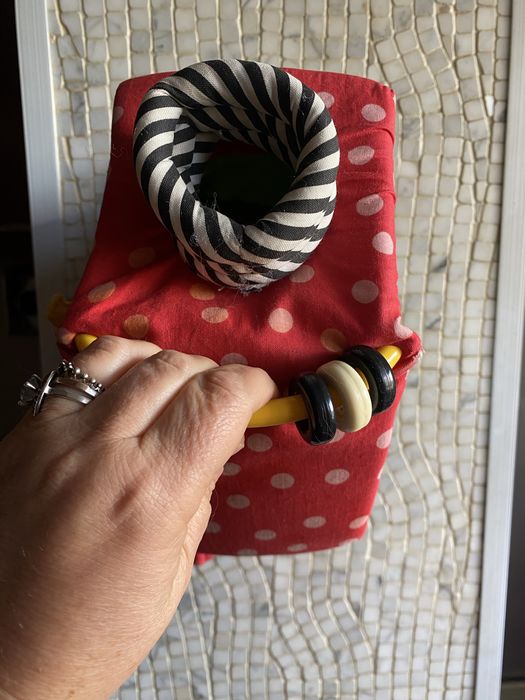 Іграшка для папуги