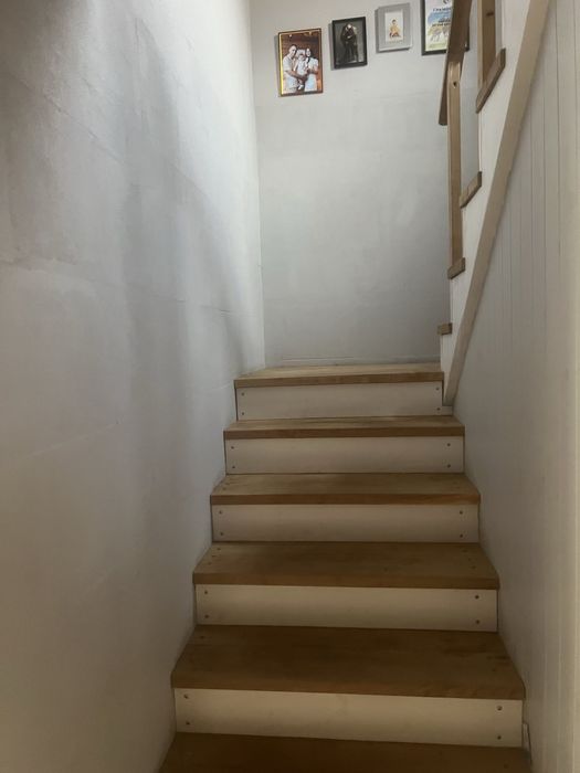 Новий будинок в передмісті Чернігова.