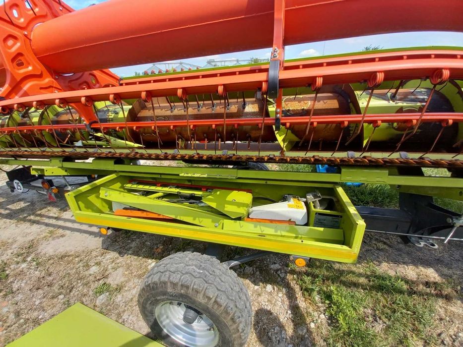 Комбайн CLAAS LEXION 6700