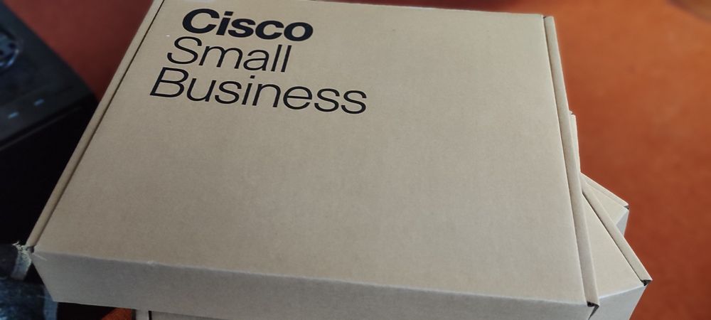 Нові IP телефони Cisco SPA 303 G2
