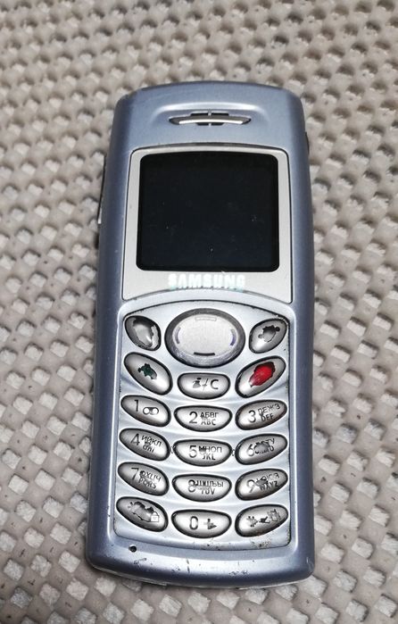 Мобільний телефон Samsung SGH-C110 неробочий