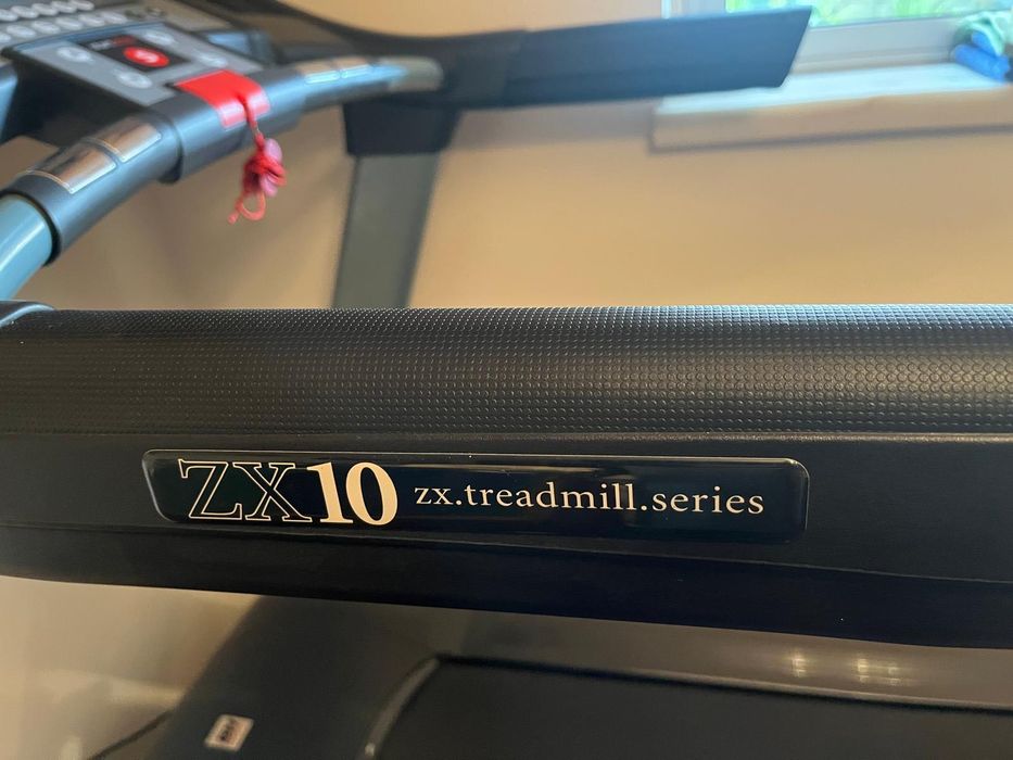 Passadeira de caminhada/corrida  - Treadmill ZX10