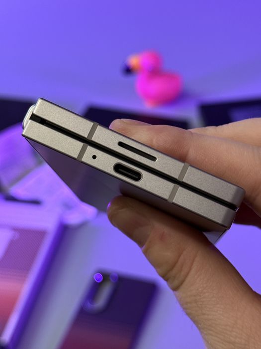 читай опис Samsung Fold 6 Україна НОВИЙ