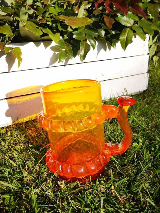 Kufel z kolorowego szkła - Krakowski Instytut Szkła: Słuczan-Orkusz