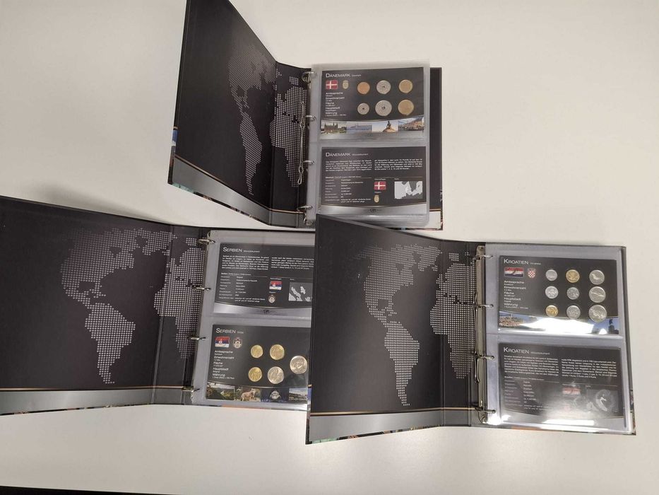 Albumy monet DAS GELD DER WELT, 55 krajów