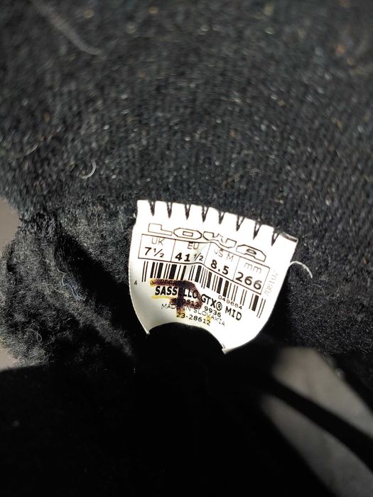 Зимові чоловічі черевики Lowa Sassello GTX Mid Black/Taupe (Стан 5+)