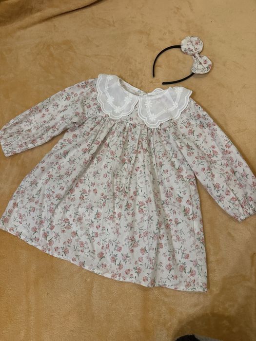 Ідеальне плаття з обручем у квітковий принт для дівчинки