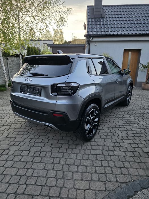 Sprzedam JEEP AVENGER Summit Hybrid 2025 rok