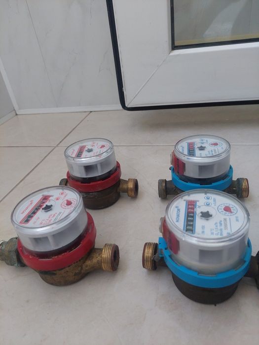 Счётчики холодной и горячей воды