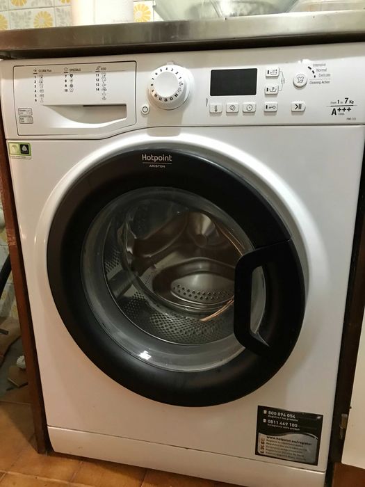 Máquina de Lavar Roupa Hotpoint 7kg - Usada, Como Nova
