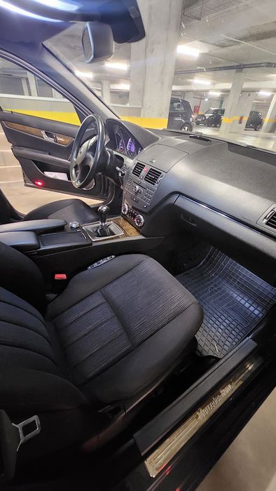 Mercedes C220 CDI Station BlueEFFICIENCY | 280.000 km | Muito estimada