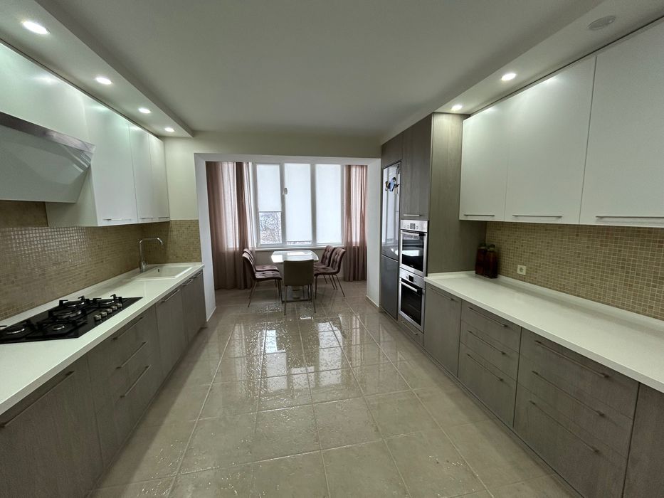 3-х,кім,Старий Парк 116м,3пов,і/о,є/р,меблі техн-118тис,дол