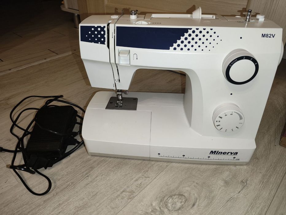Швейная машинка Minerva M 82 V